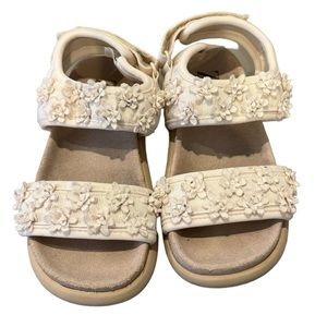 Zara girls sandal zelcro with flowers size 10